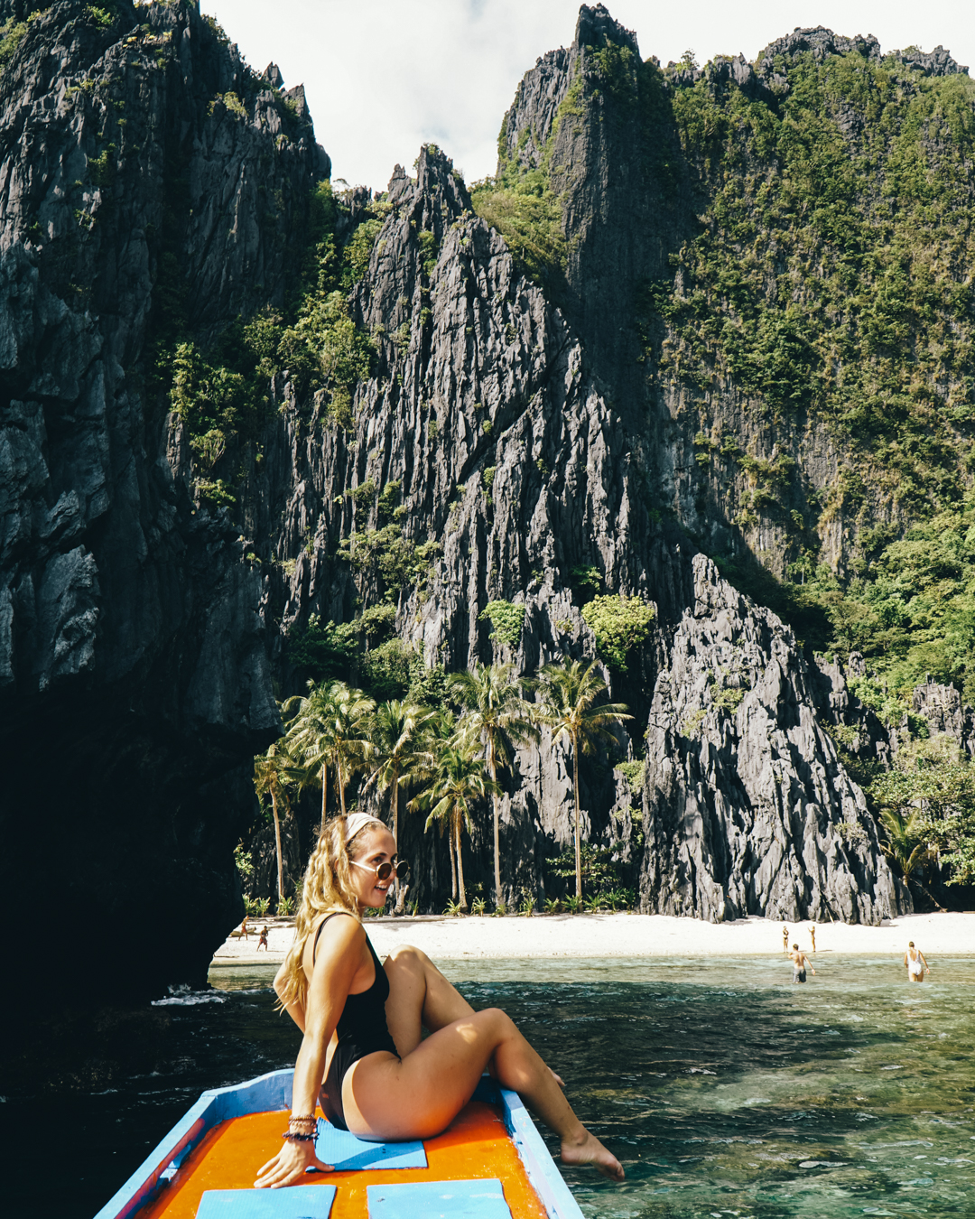 Solo female traveler in El Nido Philippines