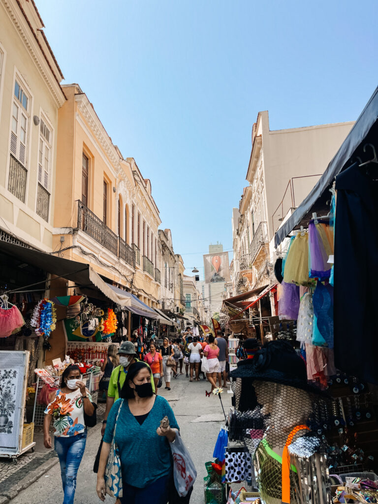 Street in Rio de Janeiro with shops and stores where you can find Carnival outfits, costumes, and materials like glitter, sequins and feathers