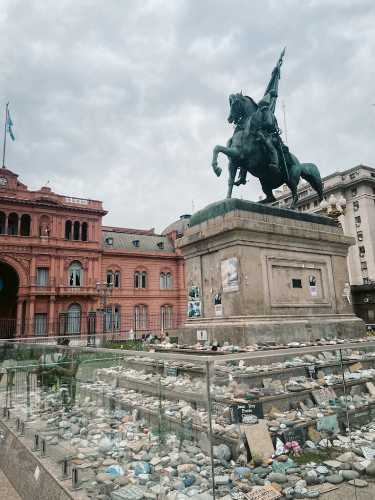 Casa Rosada and the memorial in Plaza de Mayo